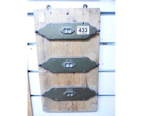 VINTAGE WALL MOUNTED BILLIARD COUNTER
