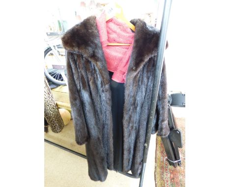FULL LENGTH VINTAGE LADIES MINK COAT