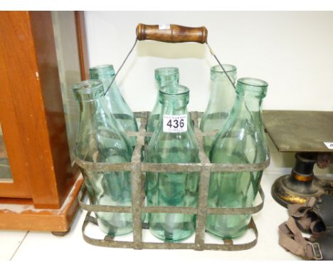 VINTAGE MILK BOTTLE CARRIER & 6 BOTTLES