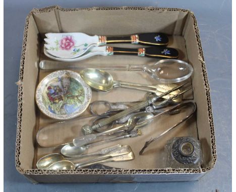 A collection of miscellaneous items, to include a pair of early 20th century Russian silver spoons; a set of four Russian sil