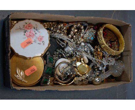 A collection of miscellaneous items, to include a Chinese white metal and malachite set brooch, faux ivory bangle, powder com