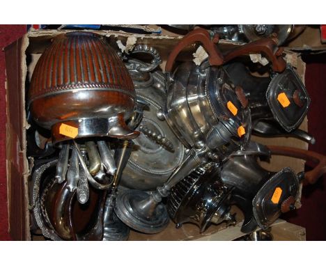 A box of miscellaneous metalware, to include Regent Plate part tea service, pair of pewter candlesticks, silver lustre jug et