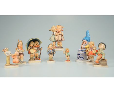 Hummel, Maria Innocentia, 1909-1946, für Goebel Porzellanfabrik: 7 HummelfigurenKeramik polychrom bemalt, 9-16cm, 1 Figur mit