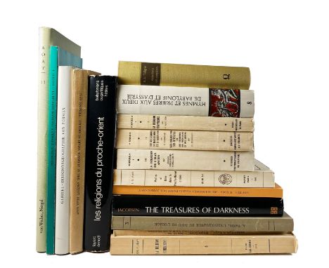 LABAT, R., (e.a.). Les religions du Proche-Orient asiatique. (1970). Ocl. w. dust-j. -- A. GABRIEL. Religionsgeographie von P