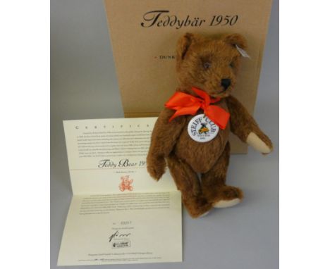 A Steiff limited edition brown bear, 2001/2 Club Edition, EAN 420245, No. 03257, 35cm high, stuffed with wood shavings, dark 