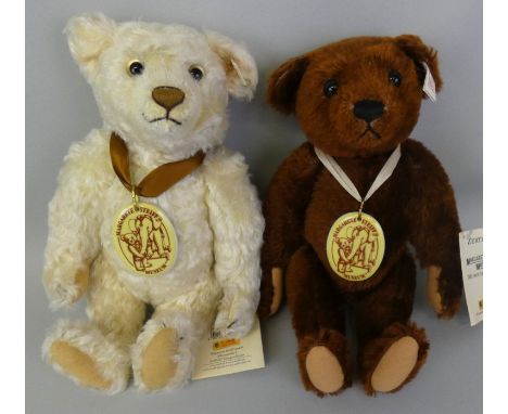 Two Steiff limited edition teddy bears; "Margarete Museum Bear", 1999, No. 01250, EAN 670343, brown mohair and "Museum Bear",