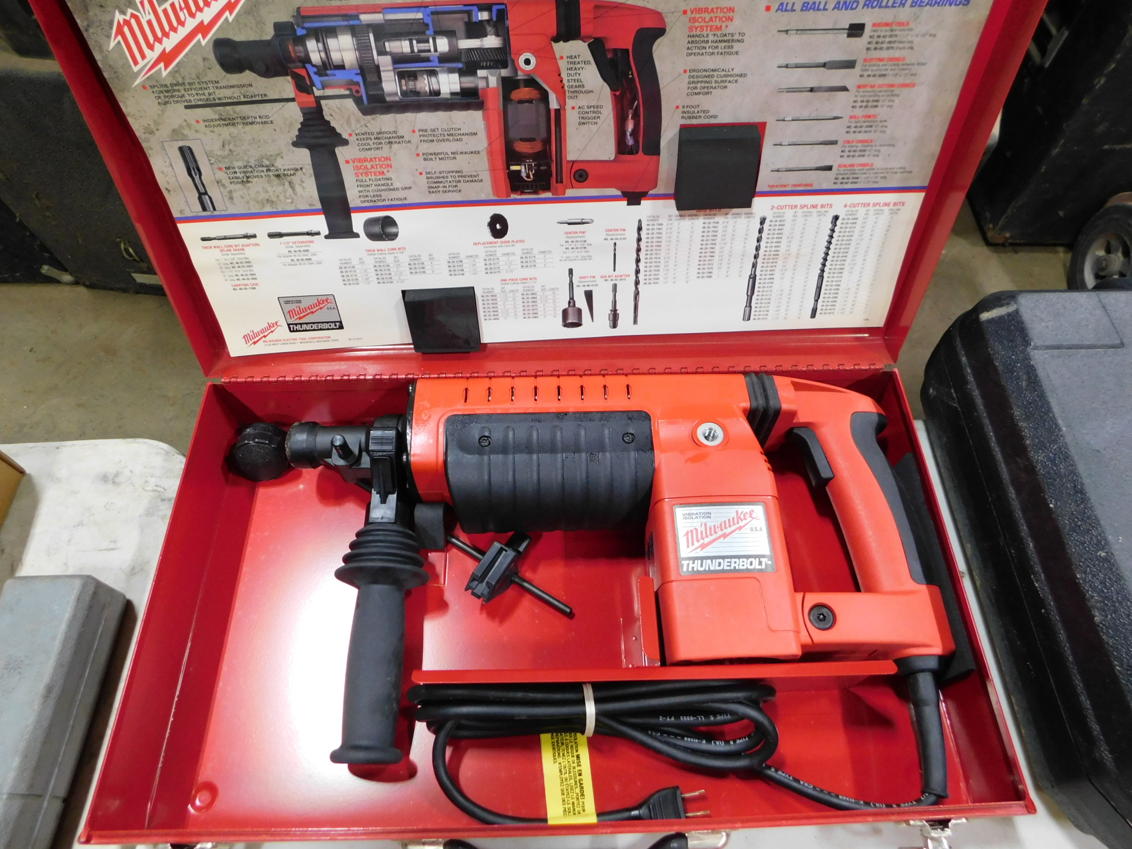 Milwaukee Thunderbolt 1 1/2" Rotary Hammer with Case NEW