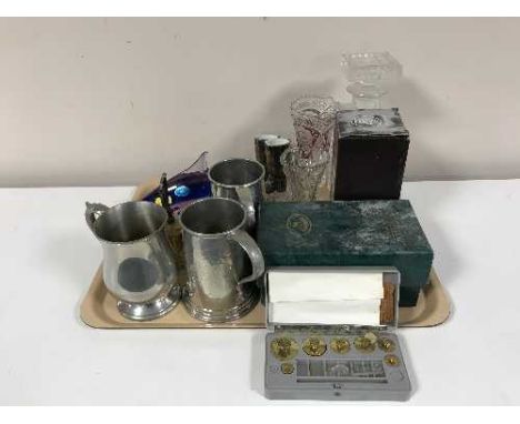 A tray of pewter tankards, crystal glass ware, Czechoslovakian glass dolphin, scale weights etc 