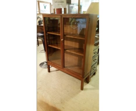 Retro hardwood display cabinet, superb condition, glazed doors with key, two interior shelves and lower base shelf. 91.5 cm w