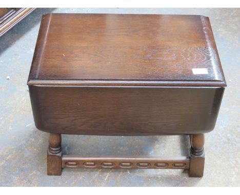 OAK SWIVEL TOPPED DROP LEAF TABLE 