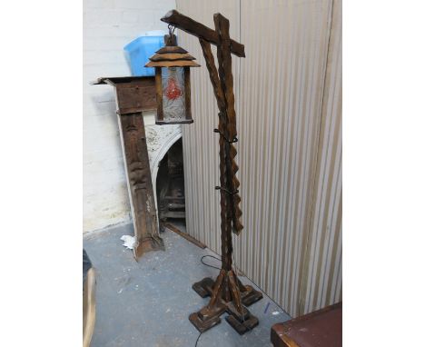 OAK LANTERN STAND 