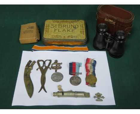 MIXED LOT SUNDRY ITEMS INCLUDING FIRST WORLD WAR PAIR OF MEDALS, BINOCULARS, WHISTLE, ETC. 