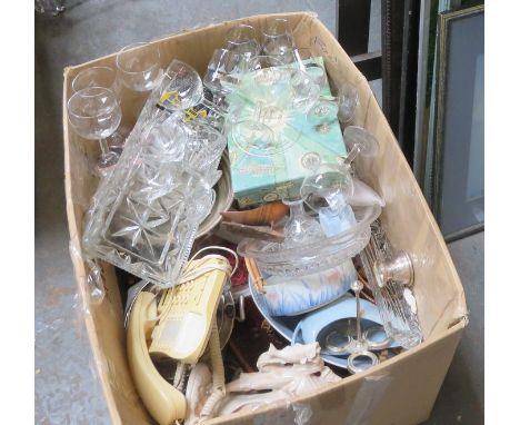 BOX CONTAINING VARIOUS SUNDRY CERAMICS AND GLASSWARE PLUS PICTURES AND PRINTS 