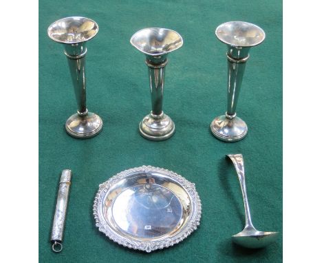 MIXED LOT OF SILVER INCLUDING RECEIVER, THREE FLUTE VASES, LADLE AND PENCIL HOLDER 