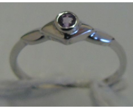 A Silver Ladies Amethyst Gem Set Dress Ring. Size K.