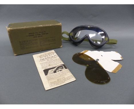 WWII USAAF polaroid flying goggles type B8 with polarising spare lens, instructions and box