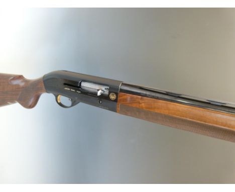 Beretta Urika 391 12 bore semi-automatic shotgun with engraved lock, chequered semi-pistol grip and forend, gilt trigger, ven