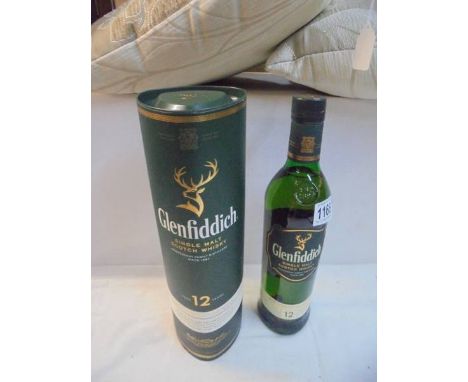 A boxed Glenfiddich single malt Scotch whisky. 