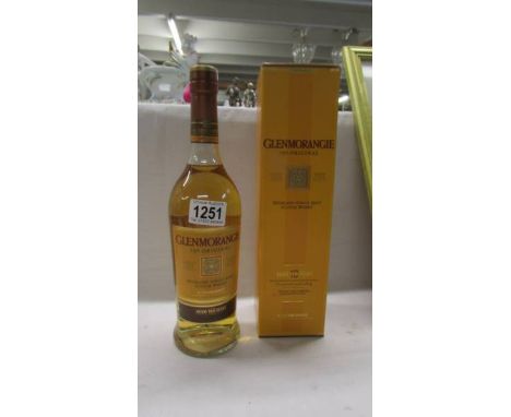 A Glenmorangie 10 year The Original Highland single malt scotch whisky. 