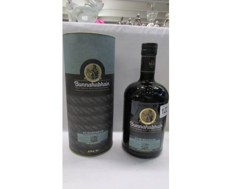 A boxed Bunnahabhain Islay single malt scotch whisky. 