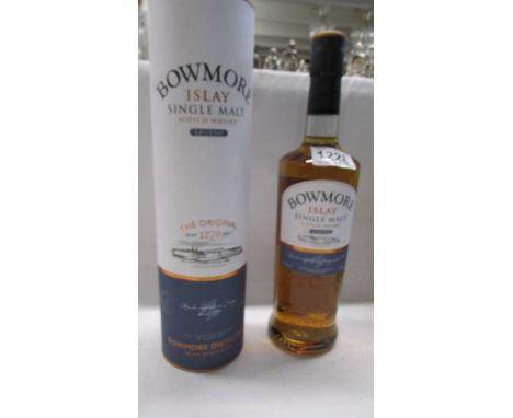 A boxed Bowmore Islay single malt scotch whisky. 