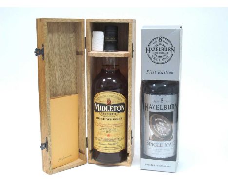 Whisky - Midleton Very Rare Irish Whiskey 2007 Selection, bottle number 044431, 700ml., 40% Vol. in wooden box, with invitati