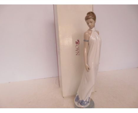 Large Nao figure with box Height 31 cm