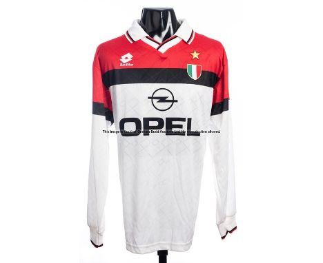 Marcel Desailly white AC Milan No.8 away jersey 1994-95,long-sleeved This was a Kitmen swap on the occasion of the 1994 UEFA 