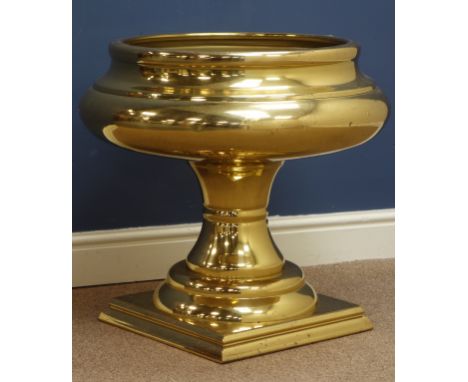 Large brass urn shaped planter, D62cm, H57cm Condition Report Click here for further images, condition, auction times &amp; d