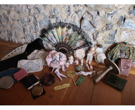 An interesting lot comprising vintage purses, some beaded, compacts, pin cushions, dressing table items and hat pins 