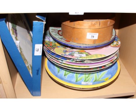 Five Villeroy & Boch "Jardins Francais" plates together with a number of other Continental decorative plates and dishes and a