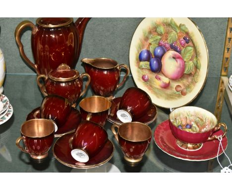 A GROUP OF AYNSLEY ORCHARD GOLD AND A CARLTON WARE ROUGE ROYALE COFFEE SET, comprising an Aynsley Orchard Gold teacup and sau