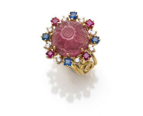 Ring mit rosafarbenen TurmalinDeutschlandRM 53750/000 Gelbgold mittig wohl mit einem hell rosafarbenen graviertem Turmalin um