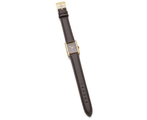 Konvolut CARTIERL. 20,5 cm gesamtEine Damenuhr Cartier Model Tank le must in 925/000 vergoldet, Handaufzug - das Uhrwerk läuf