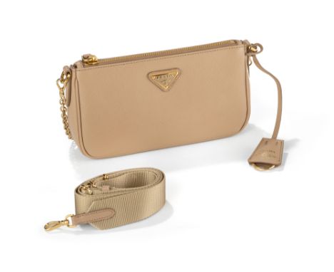 Prada20 x 11 x 5 cmSchultertasche "Saffiano Re Edition 2000" aus beigem Saffiano Leder mit goldfarbener Hardware, Schulterket
