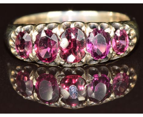 Victorian yellow metal ring set with five garnets, 4.2g, size P