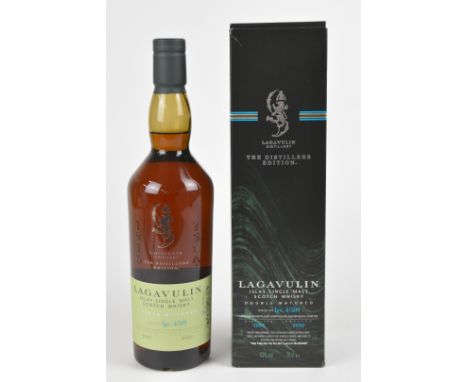Lagavulin Islay Single Malt Scotch Whisky 'The Distillers Edition', distilled 2005, bottled 2020, 70cl, 43% vol, in presentat