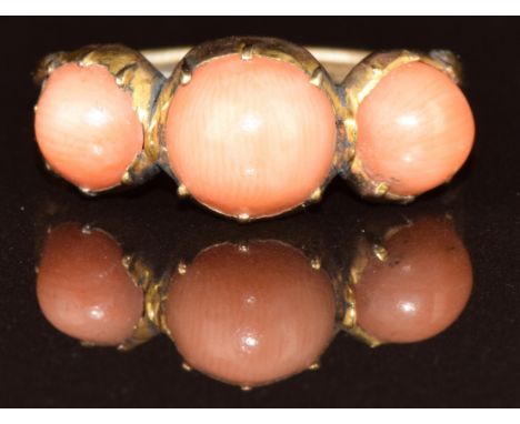 Victorian ring set with three coral cabochon, 2.1g, size M