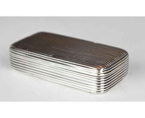 Georgian hallmarked silver snuff box with reeded decoration and gilt interior, London 1799, maker's mark WP BS, length 7.5cm,
