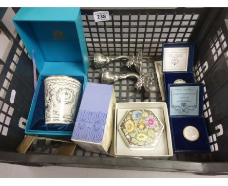 A box assorted collectables to include; A Halcyon Days enamel beaker to commemorate the Queens Silver Jubilee; two other Halc