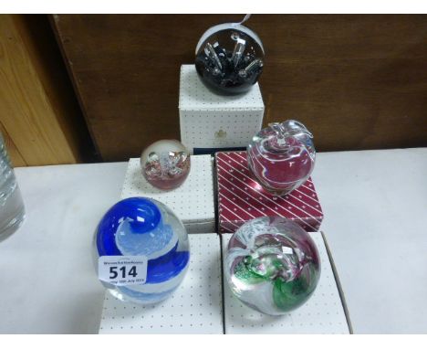 A collection of Caithness and other paperweights (5)