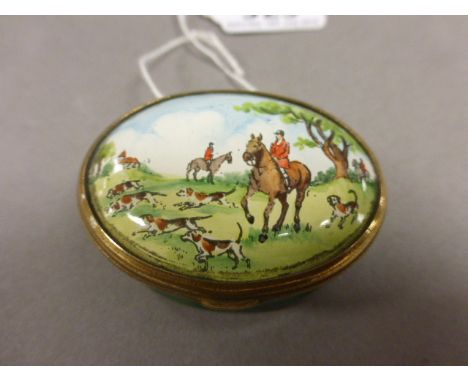 Billston & Battersea Enamels Pill Box with Hunting Scene