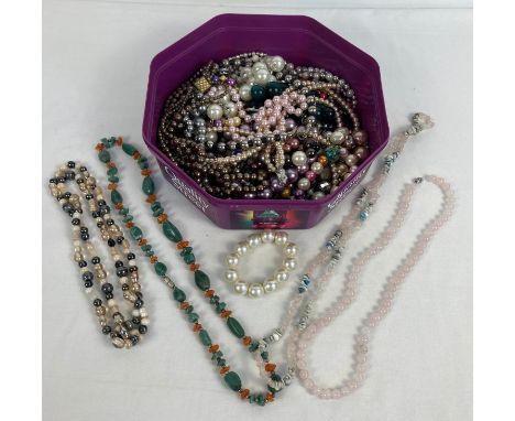 A collection of modern costume jewellery to include natural stone necklaces and faux pearl necklaces. 