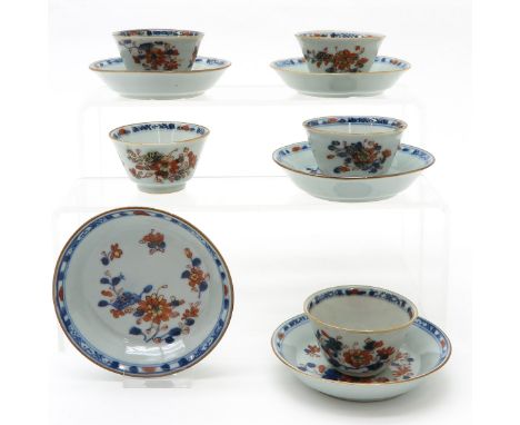 5 Imari decor cups and saucers, 11 cm. in diameter.