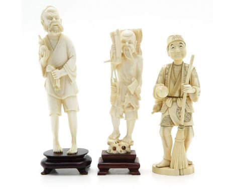Depicting Chinese people, tallest is 19 cm.This item may not be shipped outside the European Union.