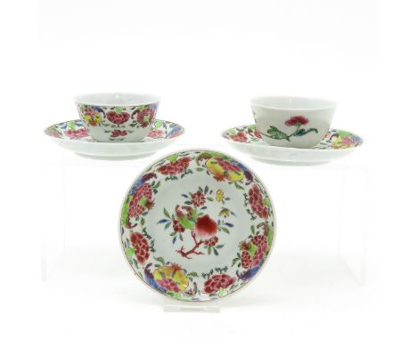 Including 2 cups and 3 saucers, 11 cm. in diameter, chip and hairline.