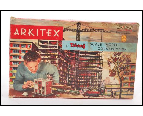 A boxed Triang Arkitex scale model construction kit by Spot-On. 6cm high 30cm wide 18cm deep box.&nbsp;