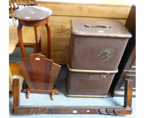 An Art Deco oak and chrome fire curb, an Art Deco fire screen, a walnut 2-tier trolley table and a jardiniere stand (4)