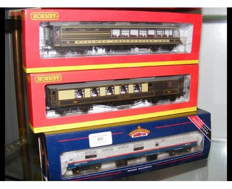 Twin pack boxed Bachmann Engineers Coaches, together with two boxed Hornby carriages 