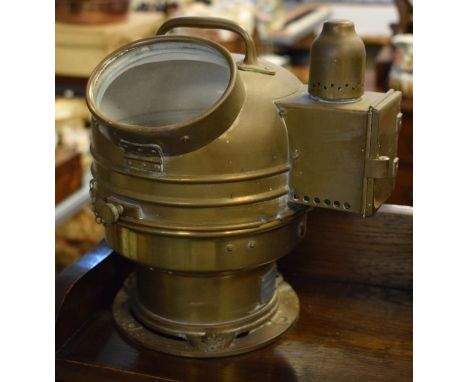 Early to mid 20th Century brass ships compass and binnacle, Patt.01151A, stamped R/86/SIS/9   Condition: 